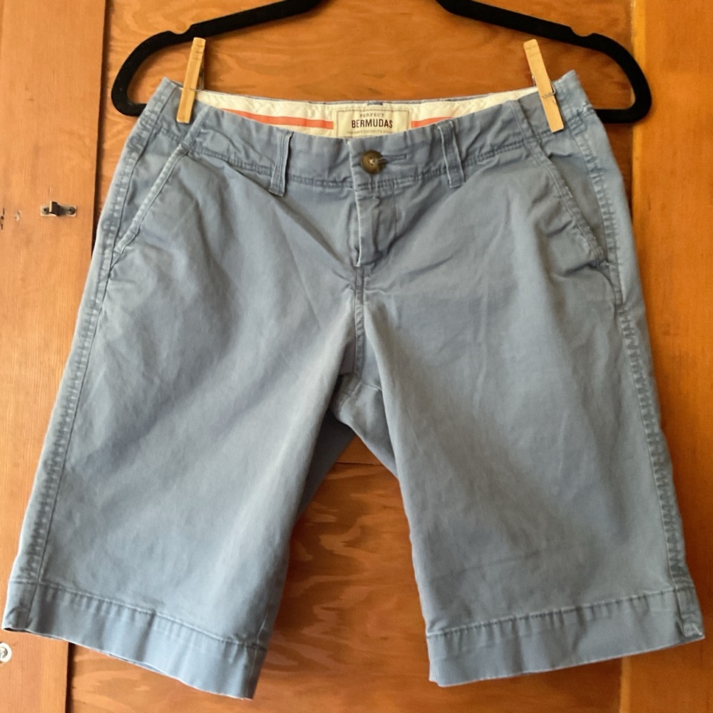 Old Navy Perfect Bermudas in Slate Blue